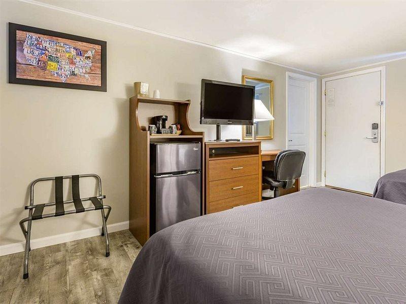 Econo Lodge Bellefonte I-99 Eksteriør billede