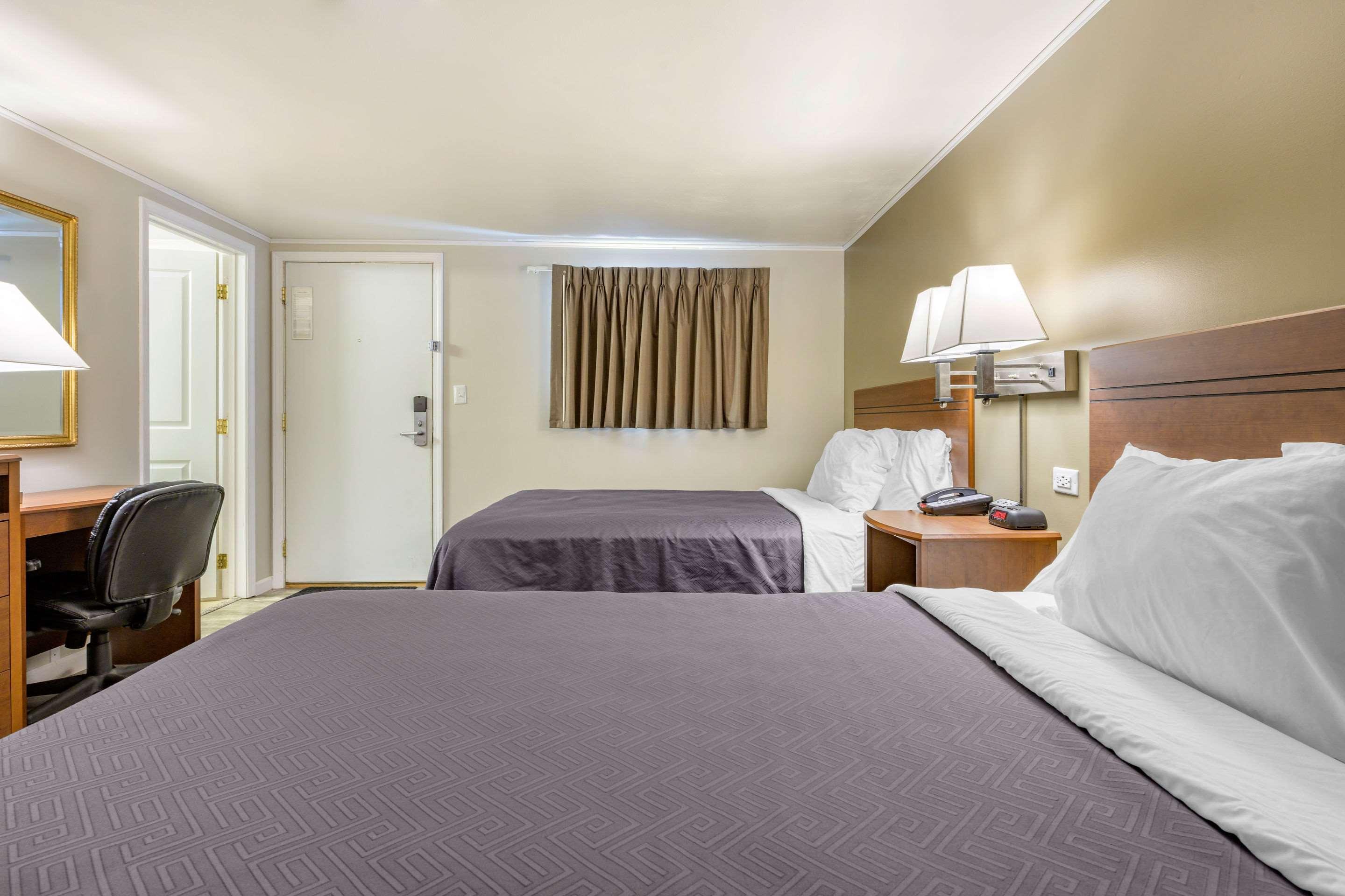 Econo Lodge Bellefonte I-99 Eksteriør billede